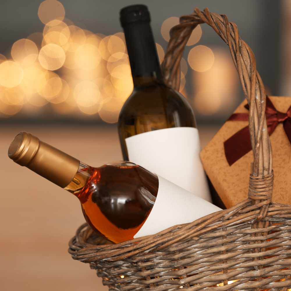 Hazelton's Gift Baskets - Wine Gift Baskets, Wines, Champagne, Liquors, Courtnay Gift Baskets Delivery